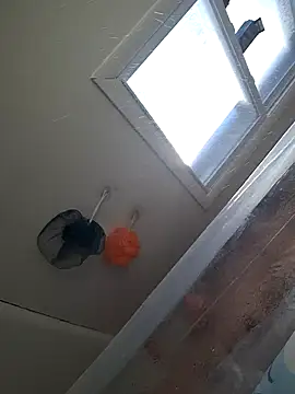 Snapshot of clitstitsandbongrips chatting on 01/19/25, 10:06 clitstitsandbongrips online show from 01/19/25, 10:06