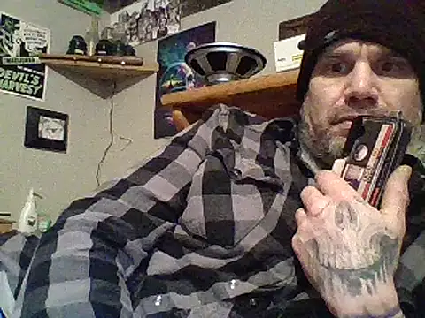 Snapshot of clitstitsandbongrips chatting on 02/04/25, 08:49 clitstitsandbongrips online show from 02/04/25, 08:49