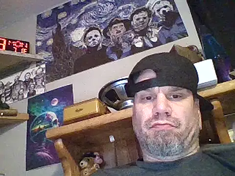 Snapshot of clitstitsandbongrips chatting on 02/17/25, 12:59 clitstitsandbongrips online show from 02/17/25, 12:59