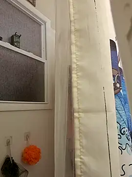 Snapshot of clitstitsandbongrips chatting on 02/23/25, 11:33 clitstitsandbongrips online show from 02/23/25, 11:33