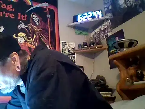 Snapshot of clitstitsandbongrips chatting on 03/20/25, 05:58 clitstitsandbongrips online show from 03/20/25, 05:58