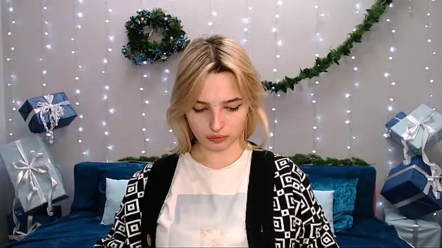 Snapshot of tendermeow chatting on 12/14/24, 01:05 tendermeow online show from 12/14/24, 01:05