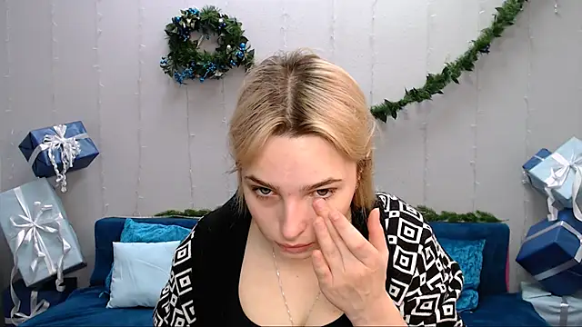 Snapshot of tendermeow chatting on 12/15/24, 09:13 tendermeow online show from 12/15/24, 09:13