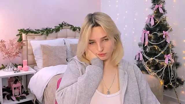 Snapshot of tendermeow chatting on 12/20/24, 04:25 tendermeow online show from 12/20/24, 04:25