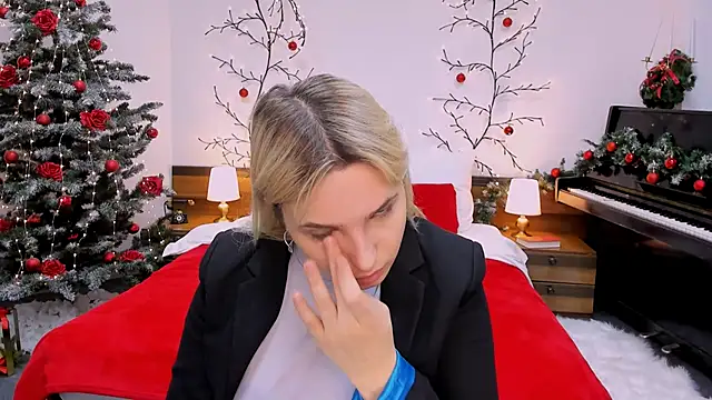 Snapshot of tendermeow chatting on 01/14/25, 01:17 tendermeow online show from 01/14/25, 01:17