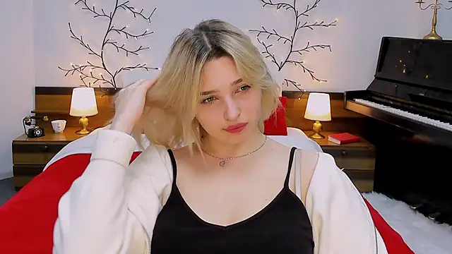 Snapshot of tendermeow chatting on 02/01/25, 12:26 tendermeow online show from 02/01/25, 12:26