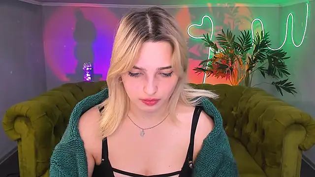 Snapshot of tendermeow chatting on 02/05/25, 01:33 tendermeow online show from 02/05/25, 01:33