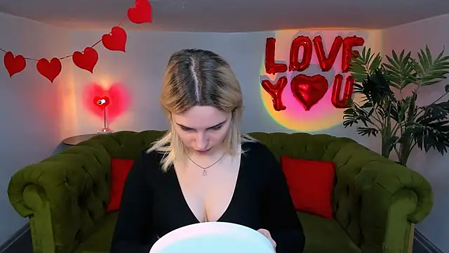 Snapshot of tendermeow chatting on 02/11/25, 01:20 tendermeow online show from 02/11/25, 01:20