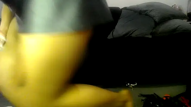 Snapshot of Niquitasparkles chatting on 02/05/25, 02:59 Niquitasparkles online show from 02/05/25, 02:59