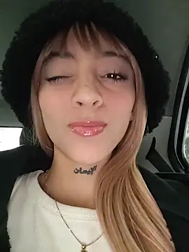 Snapshot of Dani_pegin chatting on 12/20/25, 12:56 Dani pegin online show from 12/20/25, 12:56