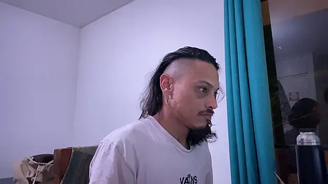 villanocat online show from 12/13/24, 03:38