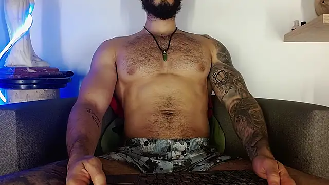 Morgann jones online show from 06/18/26, 05:19