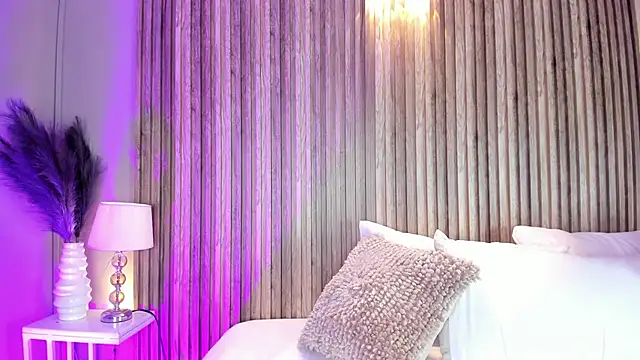 HannaPaola online show from 03/17/26, 10:35