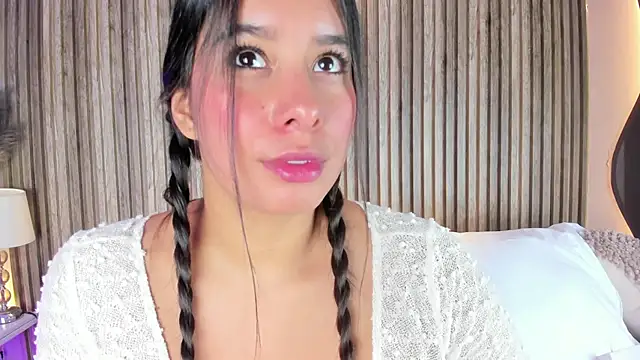 HannaPaola online show from 03/27/26, 10:31