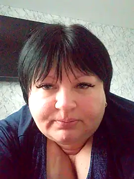 Snapshot of Marina376 chatting on 02/06/25, 11:32 Marina376 online show from 02/06/25, 11:32