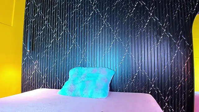 valentina lux online show from 10/03/25, 08:17