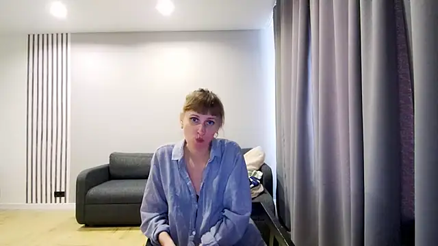 Daniella Lorente online show from 02/26/25, 07:09