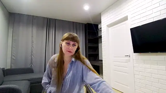 Daniella Lorente online show from 12/05/25, 01:58