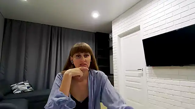 Daniella Lorente online show from 06/28/26, 09:43