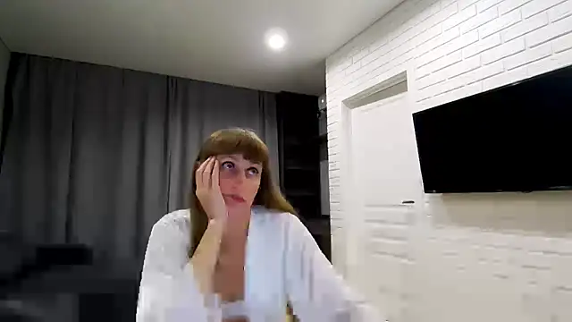 Daniella Lorente online show from 07/21/26, 12:13