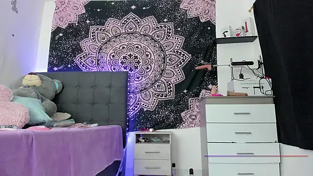 jade dakota   online show from 02/03/25, 05:07