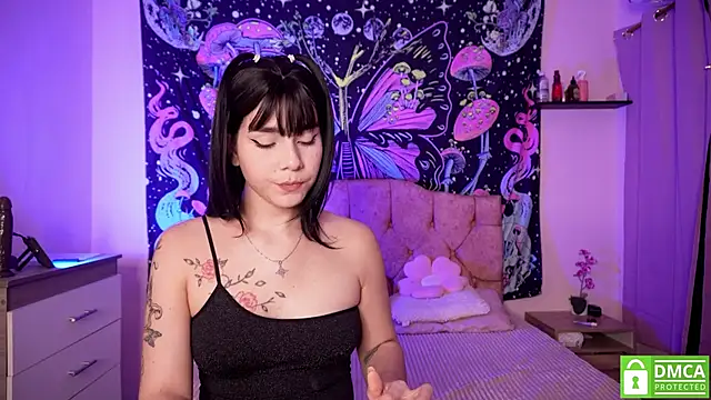 jade dakota   online show from 03/18/26, 12:25