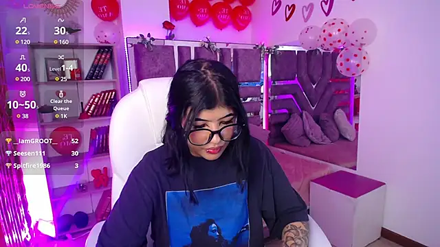 AliceWalker 11 online show from 02/15/25, 12:26