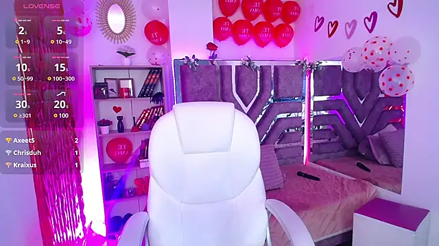 AliceWalker 11 online show from 02/16/25, 02:31