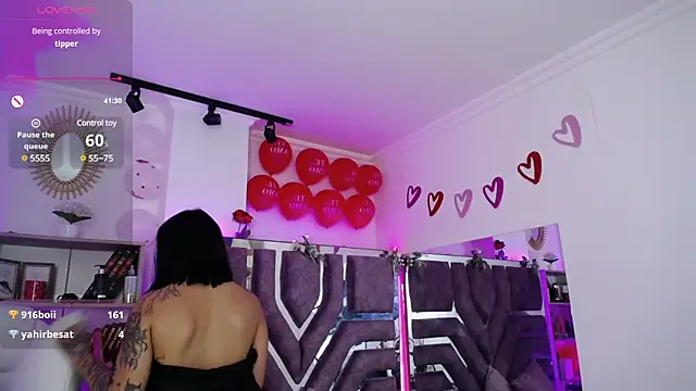 AliceWalker 11 online show from 02/25/25, 02:47