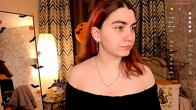 hannacheekss  online show from 10/29/25, 06:04