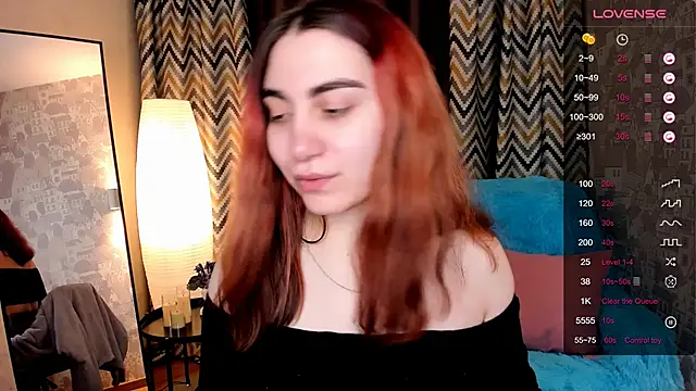 hannacheekss  online show from 11/10/25, 02:10