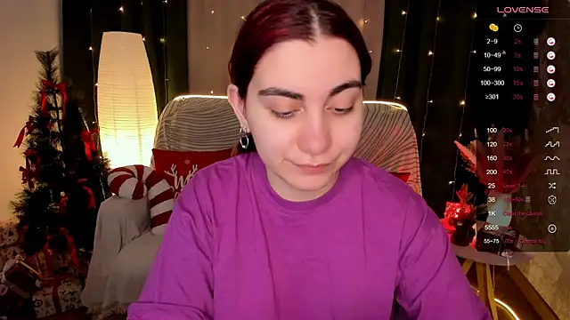 hannacheekss  online show from 12/18/25, 02:06