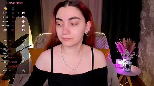 hannacheekss  online show from 02/18/26, 02:07