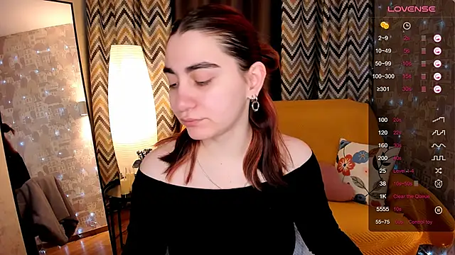 hannacheekss  online show from 03/27/26, 02:06