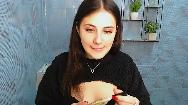 Snapshot of AliceSexyyy_ chatting on 12/08/24, 01:14 AliceSexyyy online show from 12/08/24, 01:14