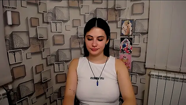 Snapshot of AliceSexyyy_ chatting on 10/08/25, 09:40 AliceSexyyy online show from 10/08/25, 09:40