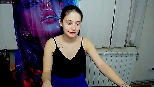 Snapshot of AliceSexyyy_ chatting on 12/15/25, 09:24 AliceSexyyy online show from 12/15/25, 09:24