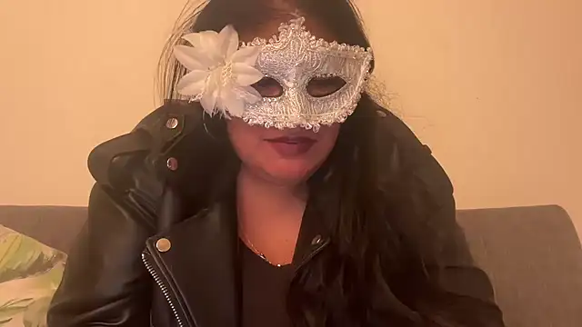 MashaCL online show from 11/05/25, 06:08