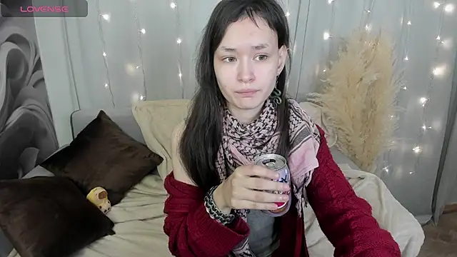 Snapshot of Emily_Strikeee chatting on 01/19/25, 09:44 Emily Strikeee online show from 01/19/25, 09:44