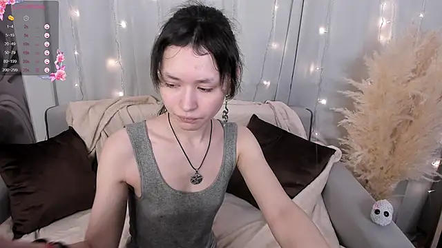 Snapshot of Emily_Strikeee chatting on 01/21/25, 09:57 Emily Strikeee online show from 01/21/25, 09:57