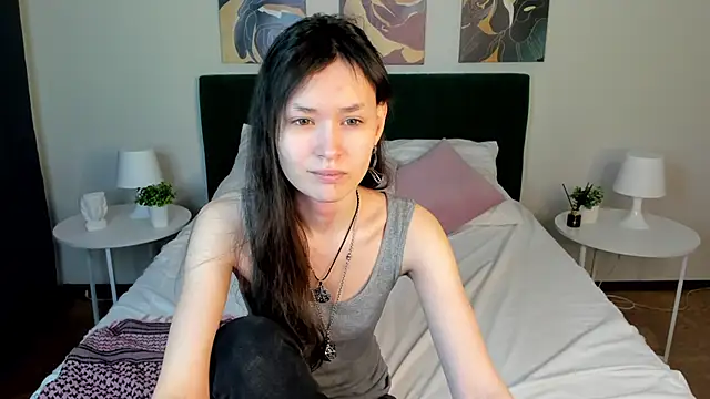 Snapshot of Emily_Strikeee chatting on 01/27/25, 09:44 Emily Strikeee online show from 01/27/25, 09:44