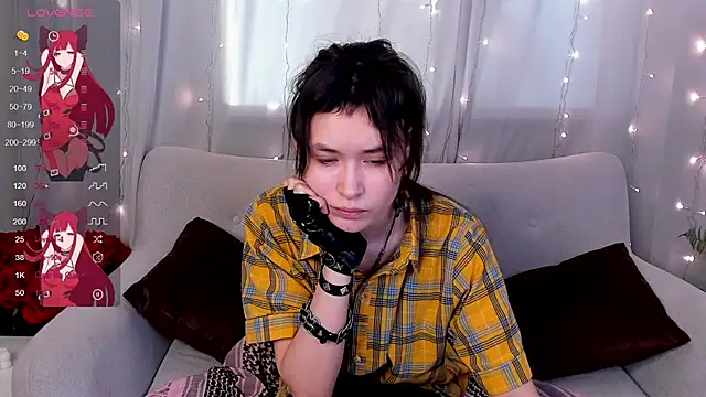 Snapshot of Emily_Strikeee chatting on 03/01/25, 09:29 Emily Strikeee online show from 03/01/25, 09:29