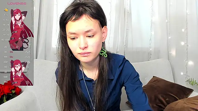 Snapshot of Emily_Strikeee chatting on 03/04/25, 09:40 Emily Strikeee online show from 03/04/25, 09:40
