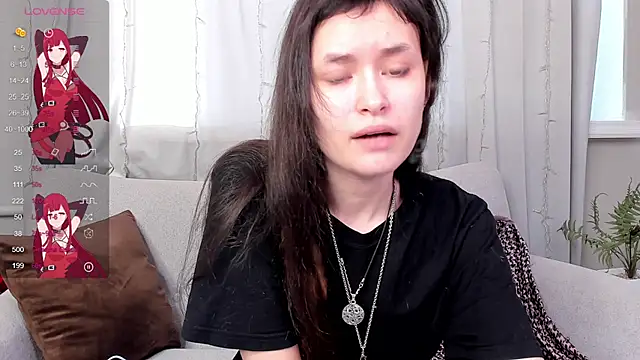 Snapshot of Emily_Strikeee chatting on 03/05/25, 10:11 Emily Strikeee online show from 03/05/25, 10:11
