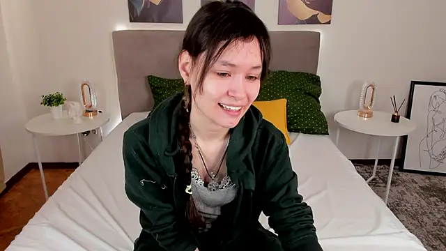 Snapshot of Emily_Strikeee chatting on 03/15/25, 02:35 Emily Strikeee online show from 03/15/25, 02:35
