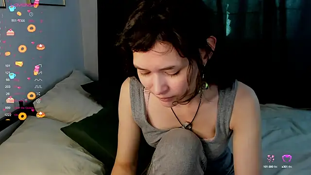 Snapshot of Emily_Strikeee chatting on 10/03/25, 08:55 Emily Strikeee online show from 10/03/25, 08:55