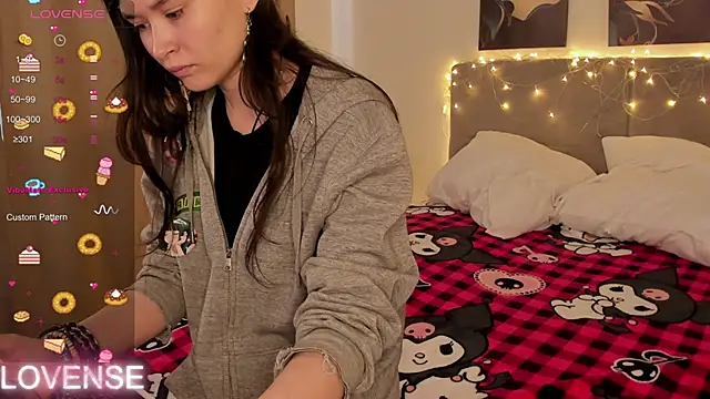 Emily Strikeee online show from 02/27/26, 04:34