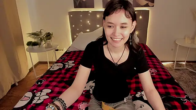 Emily Strikeee online show from 04/27/26, 01:36