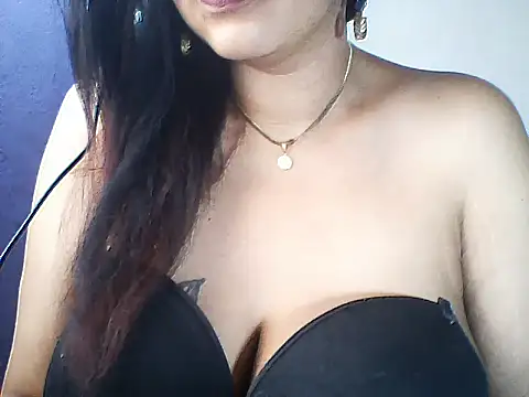 layanah12 online show from 05/23/26, 04:50