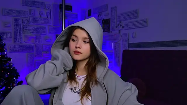 Snapshot of EvaThopson chatting on 01/09/25, 03:34 EvaThopson online show from 01/09/25, 03:34